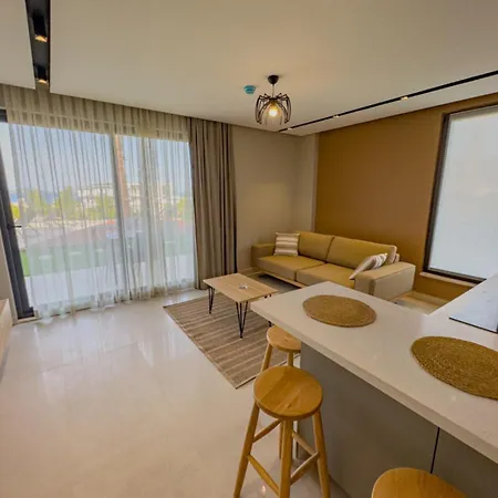 Daire Elegant 2-br With Pool And Sea Access G-4 55