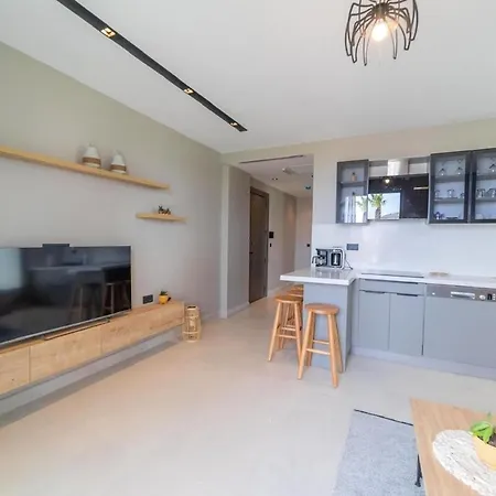 Elegant 2-br With Pool And Sea Access G-4 55 Daire