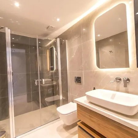 Elegant 2-br With Pool And Sea Access G-4 55 Daire