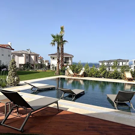 Daire Elegant 2-br With Pool And Sea Access G-4 55 *