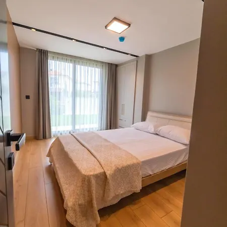 Daire Elegant 2-br With Pool And Sea Access G-4 55 Ayvalı